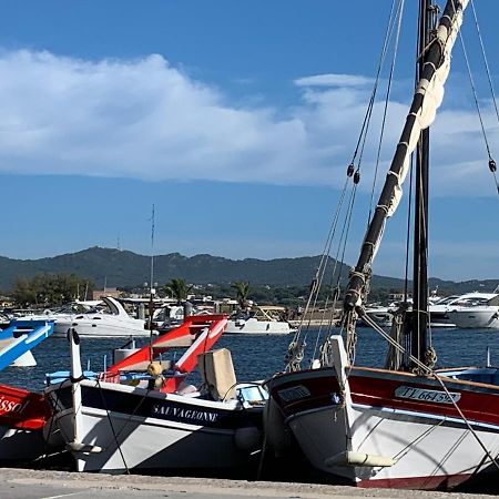 Les Toits De Sanary Et La Mer Sanary-sur-Mer Exterior photo