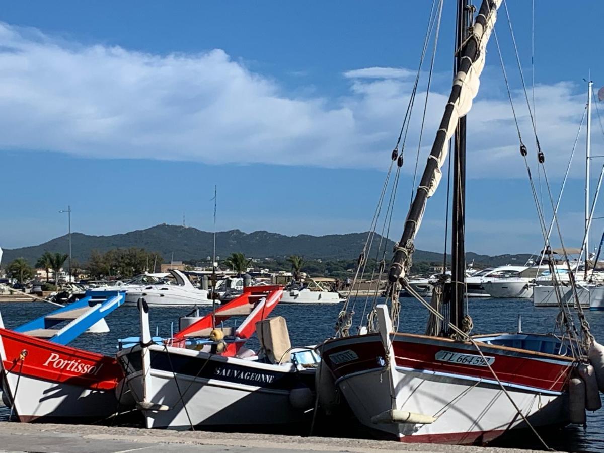 Les Toits De Sanary Et La Mer Sanary-sur-Mer Exterior photo